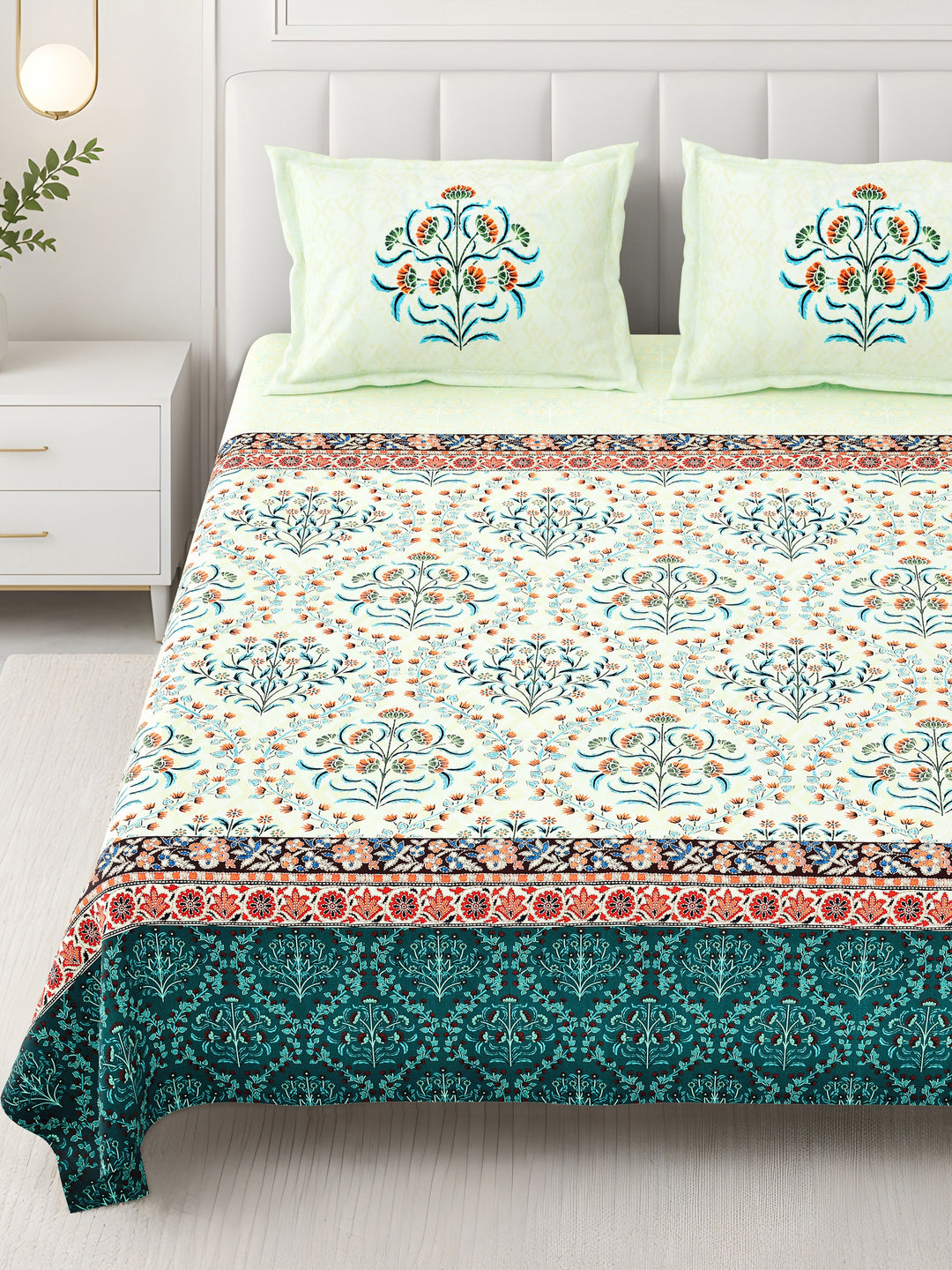 Bella Casa Fashion & Retail Ltd BEDSHEET 108 X 108 Inch / Green & Red / 100 % Premium Cotton Super King Size Double Bedsheet Set Premium Cotton with 2 Pillow Covers Digital Printed Green & Red Coloured - Celestia Designer Collection