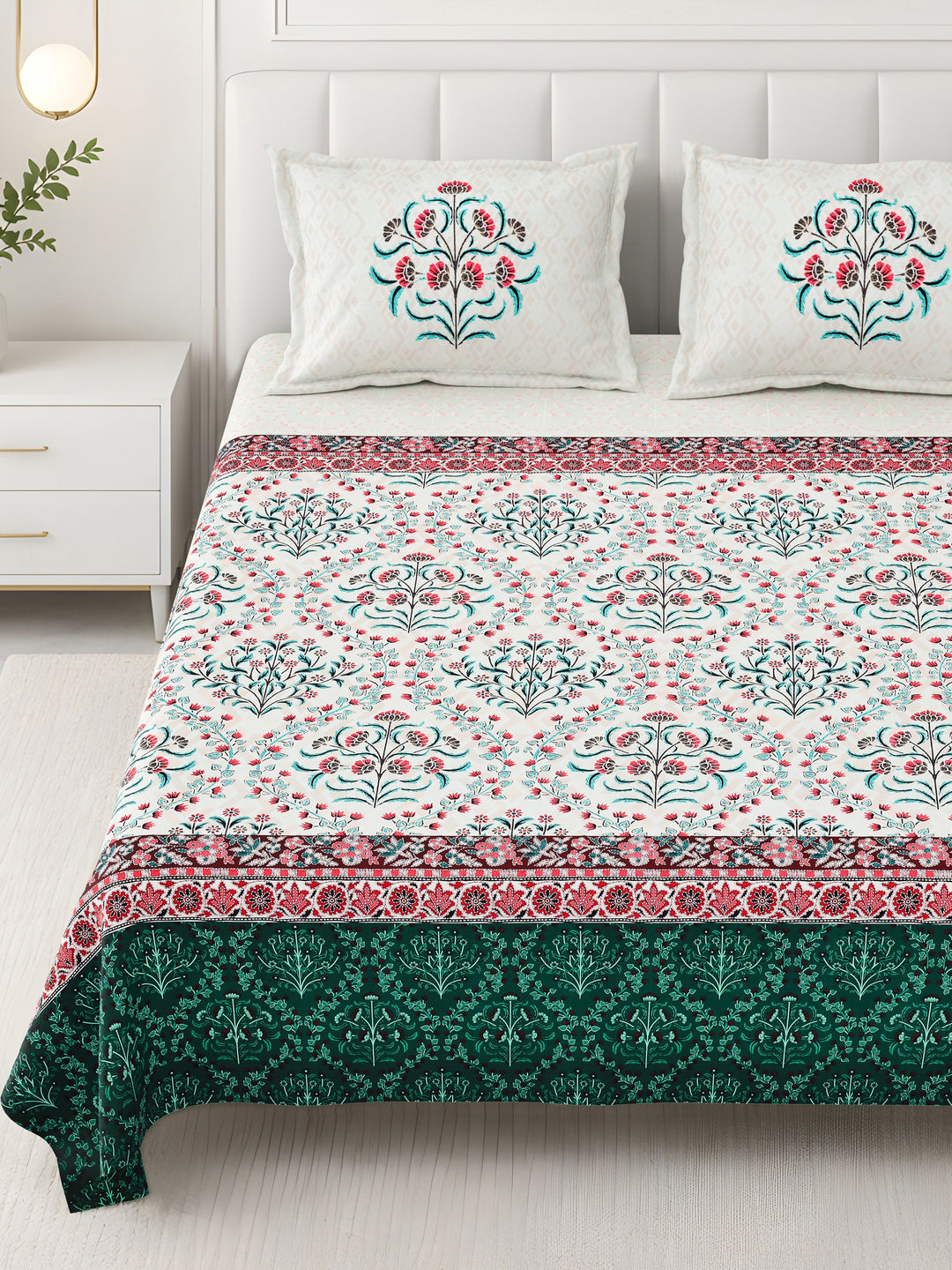 Bella Casa Fashion & Retail Ltd BEDSHEET 108 X 108 Inch / Green & Red / 100 % Premium Cotton Super King Size Double Bedsheet Set Premium Cotton with 2 Pillow Covers Digital Printed Green & Red Coloured - Celestia Designer Collection