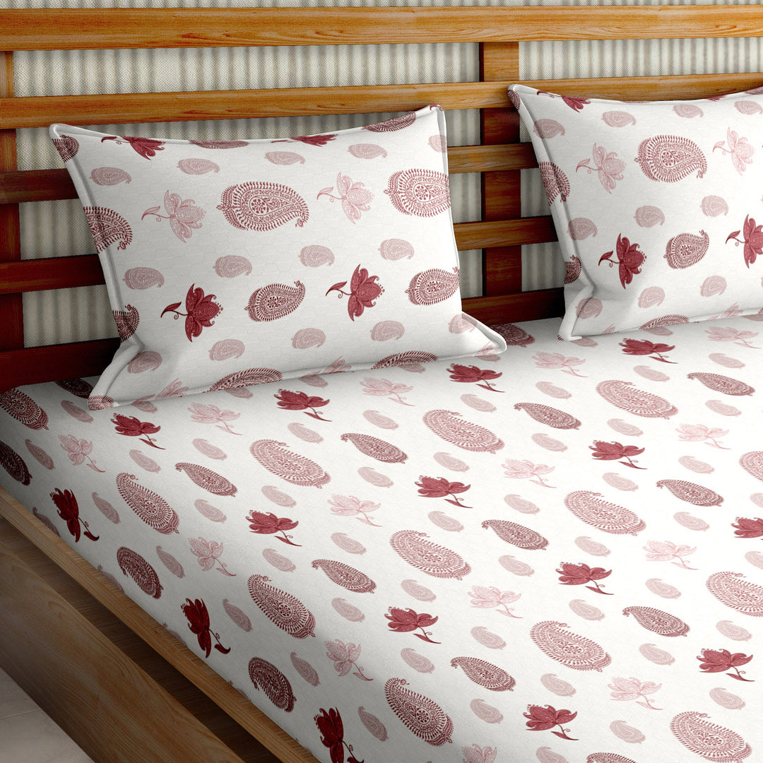 Double Bedsheet Set Cotton King Size with 2 Pillow Covers Floral Design Red Colour - Stella Collection