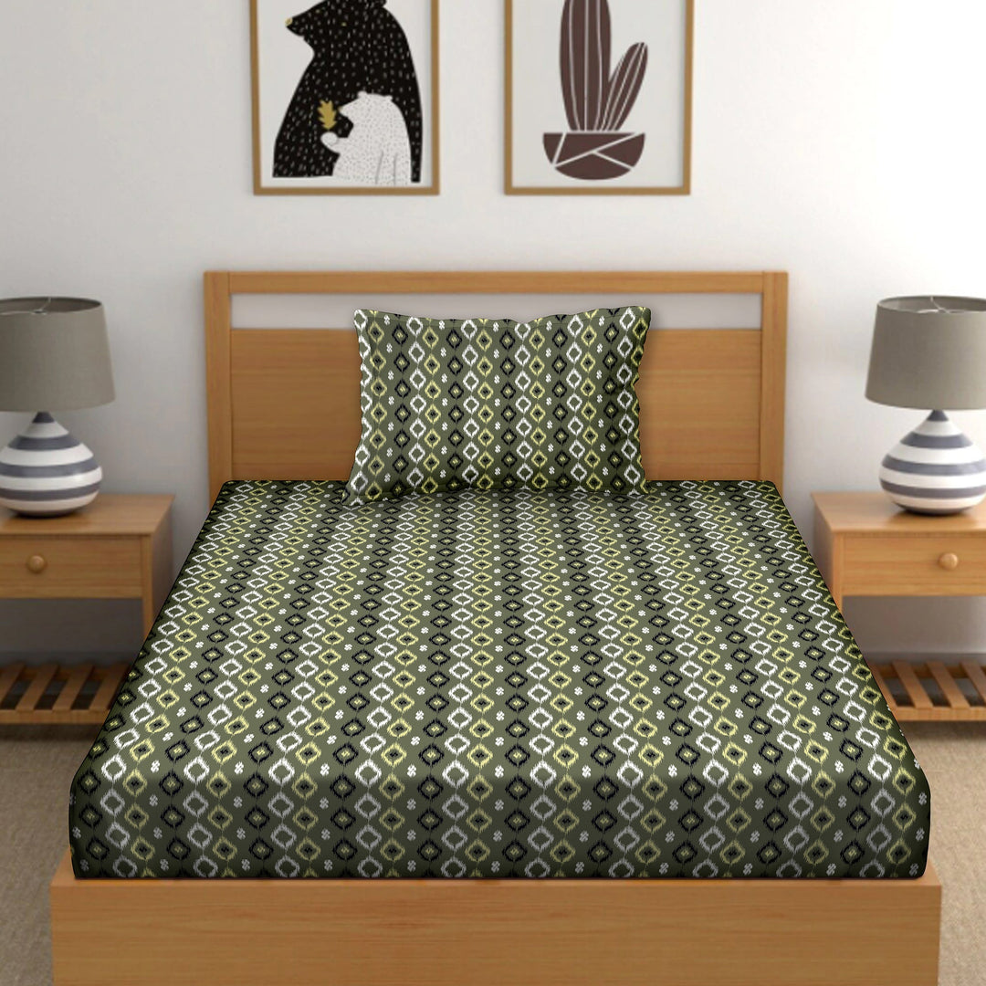 Bella Casa Fashion & Retail Ltd  Single Cotton Abstract Green Colour Bedsheet with 1 Pillow Cover- Cuddle Collection