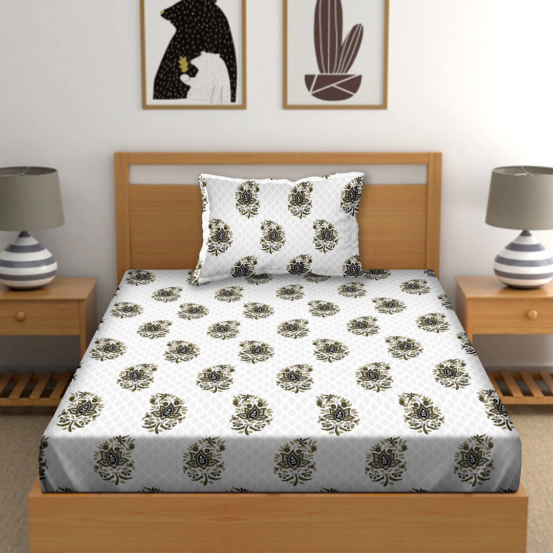 Bella Casa Fashion & Retail Ltd  Single Cotton Abstract Green Colour Bedsheet with 1 Pillow Cover- Cuddle Collection
