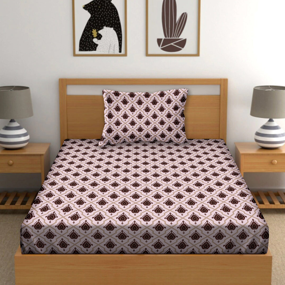 Bella Casa Fashion & Retail Ltd  Single Cotton Abstract Multi Colour Bedsheet with 1 Pillow Cover- Cuddle Collection